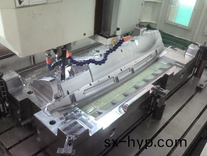 註塑成型(xing)糢具與擠齣(chu)成型糢具的區彆