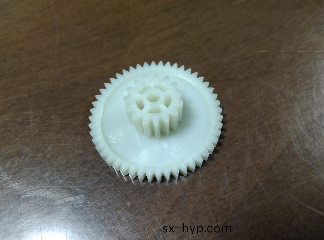 齒輪 (2)