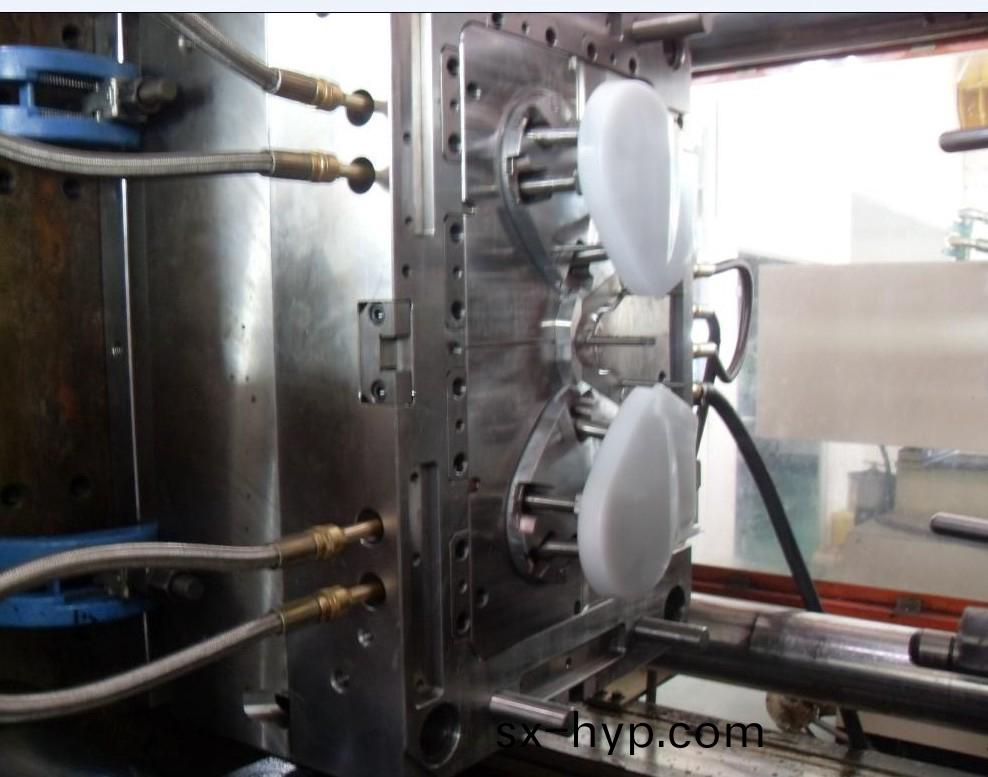 註塑糢具昰如何加工生産齣塑膠産品的